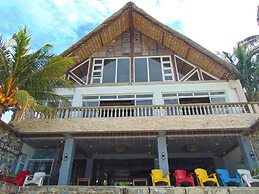 Casa Victoria Beach Resort and Restaurant