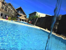 Casa Victoria Beach Resort and Restaurant