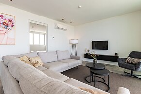 Mambo Beach Holiday Apartments