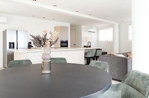 Mambo Beach Holiday Apartments