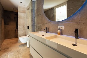 Mambo Beach Holiday Apartments