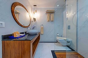 Meis Exclusive Hotel