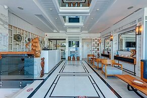 Meis Exclusive Hotel