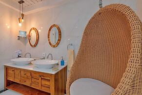 Meis Exclusive Hotel