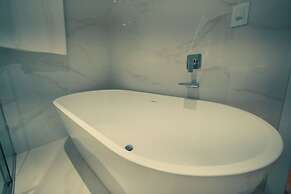 CLATT HOTEL