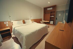 CLATT HOTEL