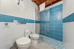 Luxar Suites & Apartments