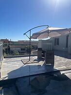 Luxar Suites & Apartments