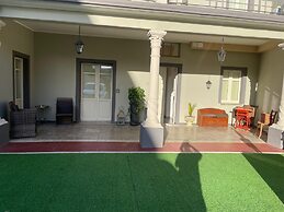 Luxar Suites & Apartments