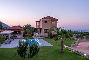 Luxurious Villa David