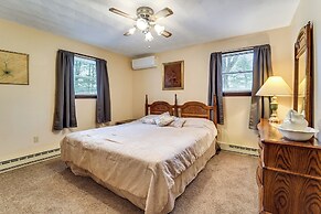 Roaring Spring Horse Farm Getaway w/ Game Room