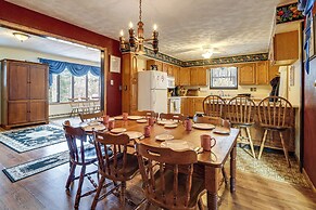 Roaring Spring Horse Farm Getaway w/ Game Room