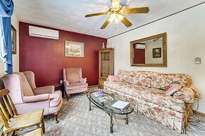 Roaring Spring Horse Farm Getaway w/ Game Room