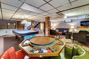 Roaring Spring Horse Farm Getaway w/ Game Room