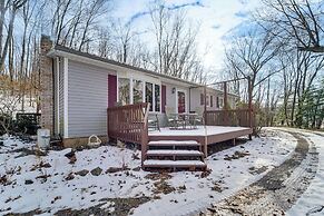 Roaring Spring Horse Farm Getaway w/ Game Room