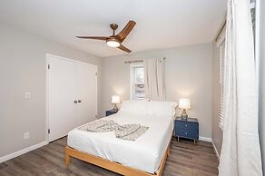 The Terrace Timber House  For 8