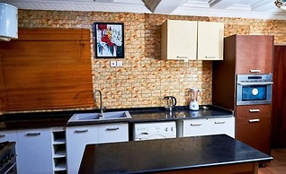 Glitaz Apartment