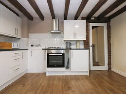 6 Berry Street