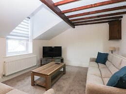6 Berry Street