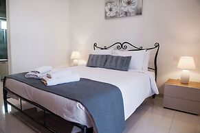 Spacious APT w/ Modern Balcony |Siggiewi