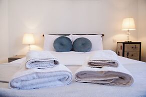 Spacious APT w/ Modern Balcony |Siggiewi