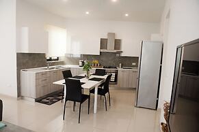 Spacious APT w/ Modern Balcony |Siggiewi