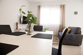 Spacious APT w/ Modern Balcony |Siggiewi