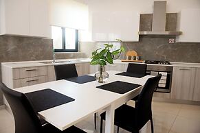 Spacious APT w/ Modern Balcony |Siggiewi