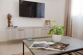 Spacious APT w/ Modern Balcony |Siggiewi