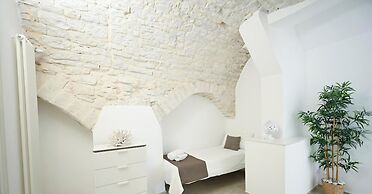 Paradise Rooms
