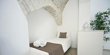 Paradise Rooms