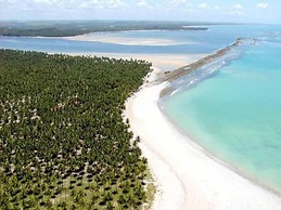 Carneiros Beach Resort