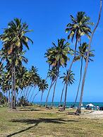 Carneiros Beach Resort