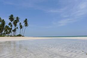 Carneiros Beach Resort