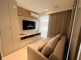 Hyde Park Premium - by Living
