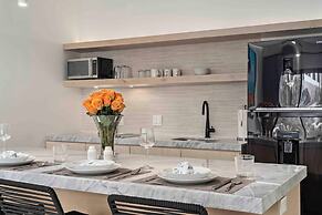 605 Tower Downtown Cabo