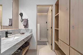 605 Tower Downtown Cabo
