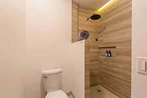 605 Tower Downtown Cabo