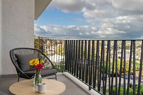 605 Tower Downtown Cabo