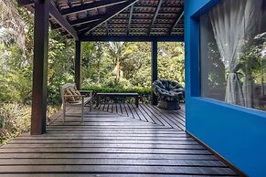 Casa ampla com piscina e churrasqueira