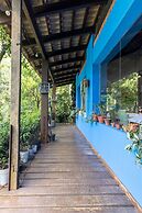 Casa ampla com piscina e churrasqueira