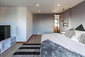 Inhouse Group