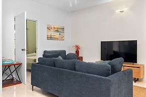 3rd Floor Condo Tower Isle 24hr Security