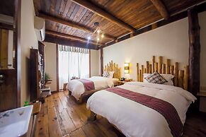 Xiangxi Dreamweaver Inn