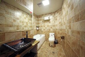 Xiangxi Dreamweaver Inn
