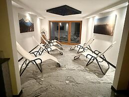 Apartment With Alpine Views