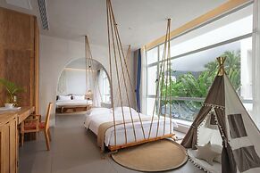 TANG House