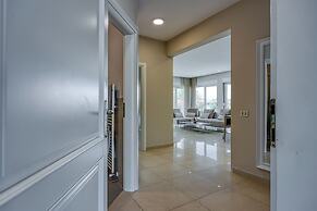 Elegant Panoramic Seaview Apartments