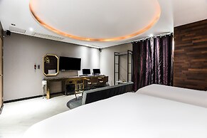 Dongtan Hotel Bella