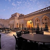Shamas Hotel